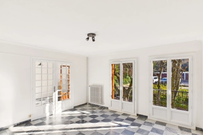 House for sale in AIX-EN-PROVENCE  - 2 rooms - 43 m&sup2; 