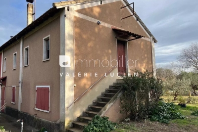 Maison &agrave; vendre &agrave; ST-RÉMY-DE-PROVENCE  - 3 pi&egrave;ces - 130 m&sup2; 