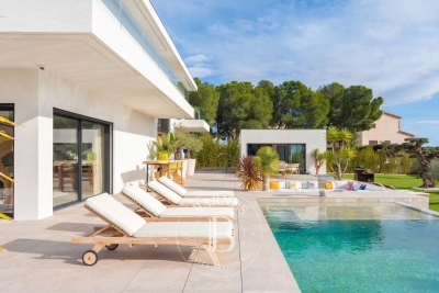 Maison &agrave; vendre &agrave; immobilier CARRY-LE-ROUET  - 6 pi&egrave;ces - 390 m&sup2; 