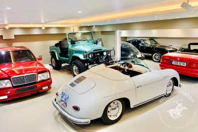 Parking/Garage for sale rue