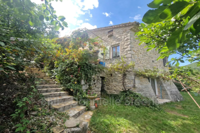 Maison &agrave; vendre maison en bois les pins 