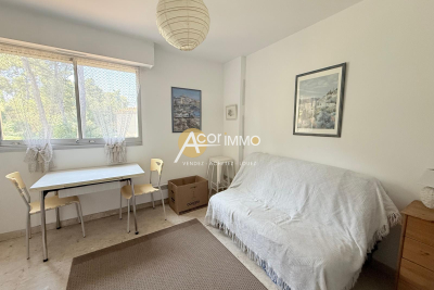 Appartement &agrave; vendre vue mer il sanary sur mer 