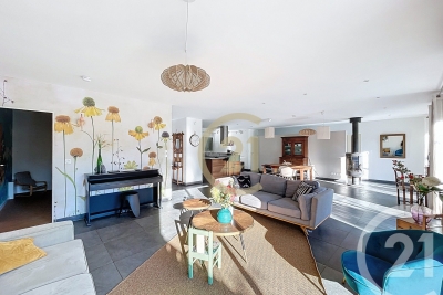 Maison &agrave; vendre &agrave; ESTEZARGUES  - 5 pi&egrave;ces - 179 m&sup2; 