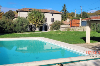 Maison &agrave; vendre &agrave; CHATILLON-ST-JEAN  - 5 pi&egrave;ces - 171 m&sup2; 