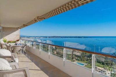 Apartment for sale in CANNES  - 4 rooms - 137 m&sup2; 