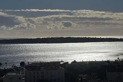 Appartement &agrave; vendre residence securisee cannes 