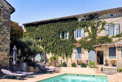 Maison &agrave; vendre &agrave; UZÈS  - 9 pi&egrave;ces - 237 m&sup2; 