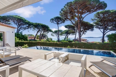 House for sale in GRIMAUD Grimaud - 6 rooms - 230 m&sup2; 