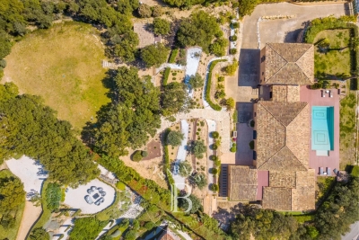 Maison &agrave; louer &agrave; ST-TROPEZ  - 8 pi&egrave;ces - 5000 m&sup2; 