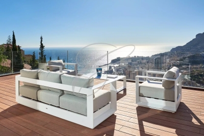 Maison &agrave; vendre &agrave; ROQUEBRUNE-CAP-MARTIN  - 7 pi&egrave;ces - 230 m&sup2; 