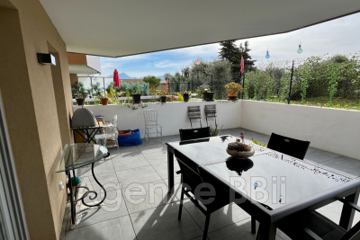 Appartement &agrave; vendre &agrave; immobilier CHATEAUNEUF-VILLEVIEILLE  - 3 pi&egrave;ces - 58 m&sup2; 