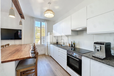 Appartement &agrave; vendre &agrave; LE LAVANDOU  - 3 pi&egrave;ces - 64 m&sup2; 