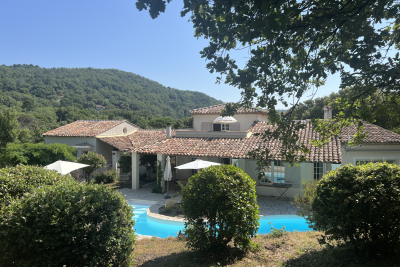 Maison &agrave; vendre &agrave; LA GARDE-FREINET  - 7 pi&egrave;ces - 197 m&sup2; 