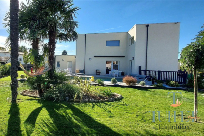 Maison &agrave; vendre &agrave; LA TREMBLADE  - 6 pi&egrave;ces - 172 m&sup2; 