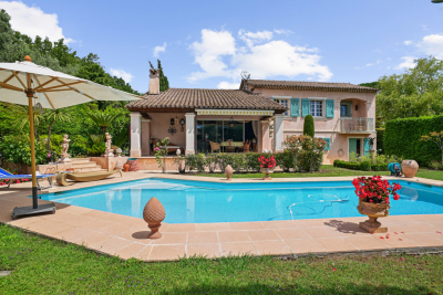 Maison &agrave; vendre &agrave; MOUGINS  - 5 pi&egrave;ces - 155 m&sup2; 