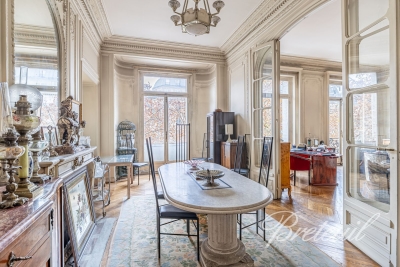 Appartement &agrave; vendre &agrave; PARIS 8EME Belleville - 3 pi&egrave;ces - 130 m&sup2; 