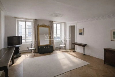 Appartement &agrave; vendre &agrave; PARIS 8EME Saint-Germain l'Auxerrois 1 - 4 pi&egrave;ces - 79 m&sup2; 
