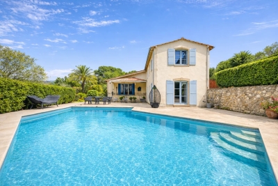 House for sale in LE ROURET  - 4 rooms - 120 m&sup2; 