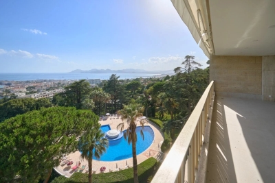 Apartment for sale in CANNES  - 4 rooms - 117 m&sup2; 