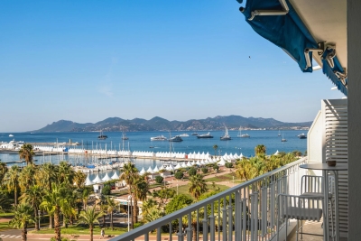 Apartment for sale in CANNES  - 4 rooms - 100 m&sup2; 