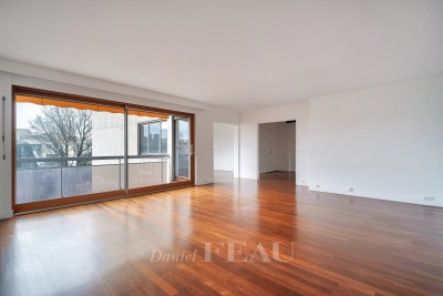Appartement &agrave; louer &agrave; NEUILLY SUR SEINE Pince_Vins - 6 pi&egrave;ces - 169 m&sup2; 