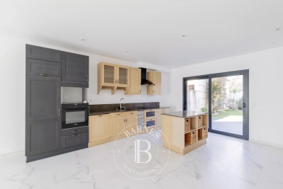 Maison &agrave; louer &agrave; MÉRIGNAC Labatut 1 - 6 pi&egrave;ces - 145 m&sup2; 