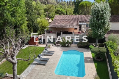 Maison &agrave; vendre &agrave; LE THOLONET  - 7 pi&egrave;ces - 189 m&sup2; 