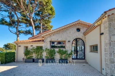 Villa in Antibes for rental from 20 000 € / week, Photo 4