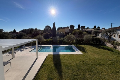 House for sale in VILLEFRANCHE-SUR-MER  - 4 rooms - 171 m&sup2; 