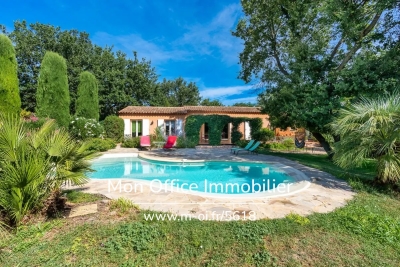 Maison &agrave; vendre &agrave; Aix-en-Provence  - 10 pi&egrave;ces 251 m&sup2; 