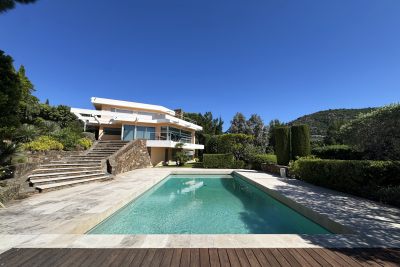 Maison &agrave; vendre &agrave; GRIMAUD  - 9 pi&egrave;ces - 340 m&sup2; 