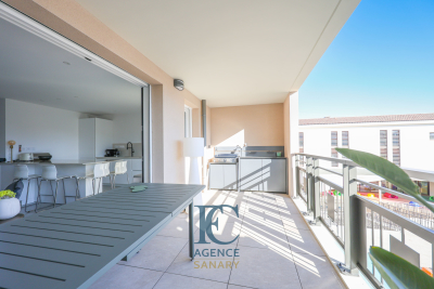 Appartement &agrave; vendre &agrave; SANARY-SUR-MER  - 3 pi&egrave;ces - 65 m&sup2; 