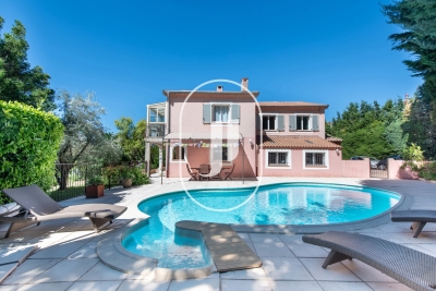 Maison &agrave; vendre &agrave; AIX-EN-PROVENCE Vaufreges-Leon Lachamp - 8 pi&egrave;ces - 220 m&sup2; 