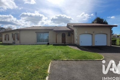 Maison &agrave; vendre &agrave; ST-CHRISTOPHE-DE-DOUBLE Arlac 1 - 7 pi&egrave;ces - 143 m&sup2; 