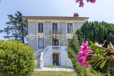 Appartement &agrave; vendre &agrave; NICE Port - 4 pi&egrave;ces - 130 m&sup2; 