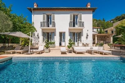 Maison &agrave; vendre &agrave; EZE  - 11 pi&egrave;ces - 280 m&sup2; 