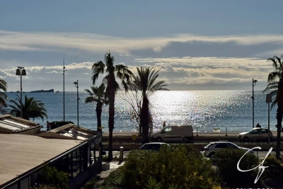 Apartment for sale in FRÉJUS  - 2 rooms - 35 m&sup2; 
