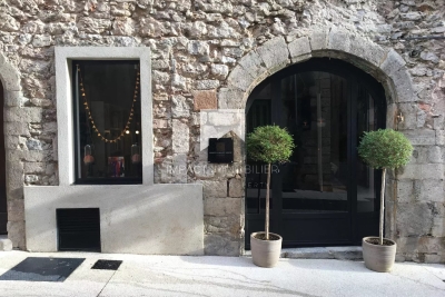 Commerce &agrave; vendre &agrave; HYÈRES  - 1 pi&egrave;ces - 51 m&sup2; 