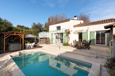 Maison &agrave; vendre &agrave; VALBONNE  - 5 pi&egrave;ces - 115 m&sup2; 
