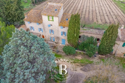 Maison &agrave; vendre &agrave; Aix-en-Provence  - 19 pi&egrave;ces 837 m&sup2; 