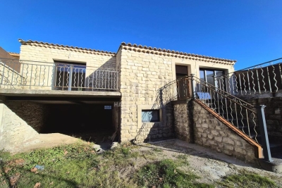 Maison &agrave; vendre &agrave; ST-RÉMY-DE-PROVENCE  - 3 pi&egrave;ces - 86 m&sup2; 