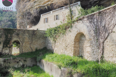 Maison &agrave; vendre &agrave; L'ISLE-SUR-LA-SORGUE  - 10 pi&egrave;ces - 300 m&sup2; 