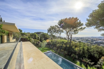 Maison &agrave; vendre &agrave; MOUGINS  - 10 pi&egrave;ces - 360 m&sup2; 
