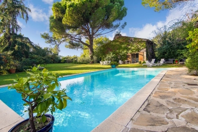 Maison &agrave; vendre &agrave; MOUGINS  - 7 pi&egrave;ces - 250 m&sup2; 
