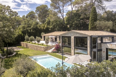 Maison &agrave; vendre &agrave; VALBONNE  - 7 pi&egrave;ces - 300 m&sup2; 