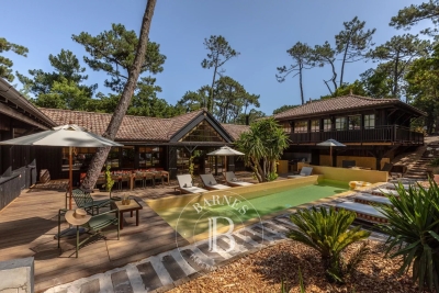 Villa à Cap Ferret &agrave; louer à partir de 14 000 € / semaine, Photo 1