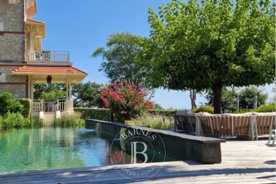 Villa à Lanton &agrave; louer à partir de 19 690 € / semaine, Photo 2