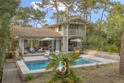 Villa à Arcachon &agrave; louer à partir de 4 450 € / semaine, Photo 1