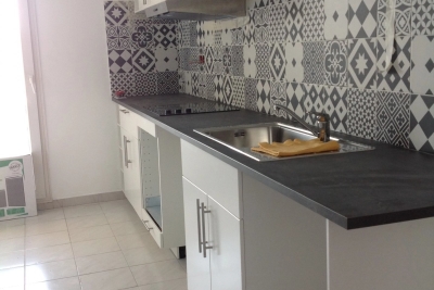 Appartement &agrave; louer &agrave; AIX-EN-PROVENCE  - 4 pi&egrave;ces - 84 m&sup2; 