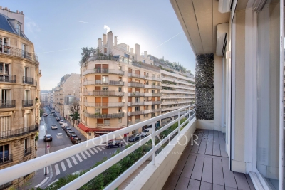 Appartement &agrave; vendre &agrave; PARIS 16EME Saint-Vincent de Paul 1 - 3 pi&egrave;ces - 116 m&sup2; 